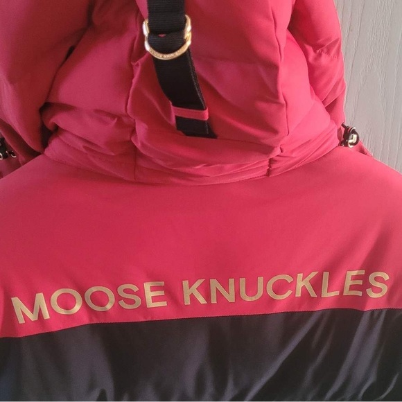 BNWT Moose Knuckles Puffer Jacket - Picture 3 of 9